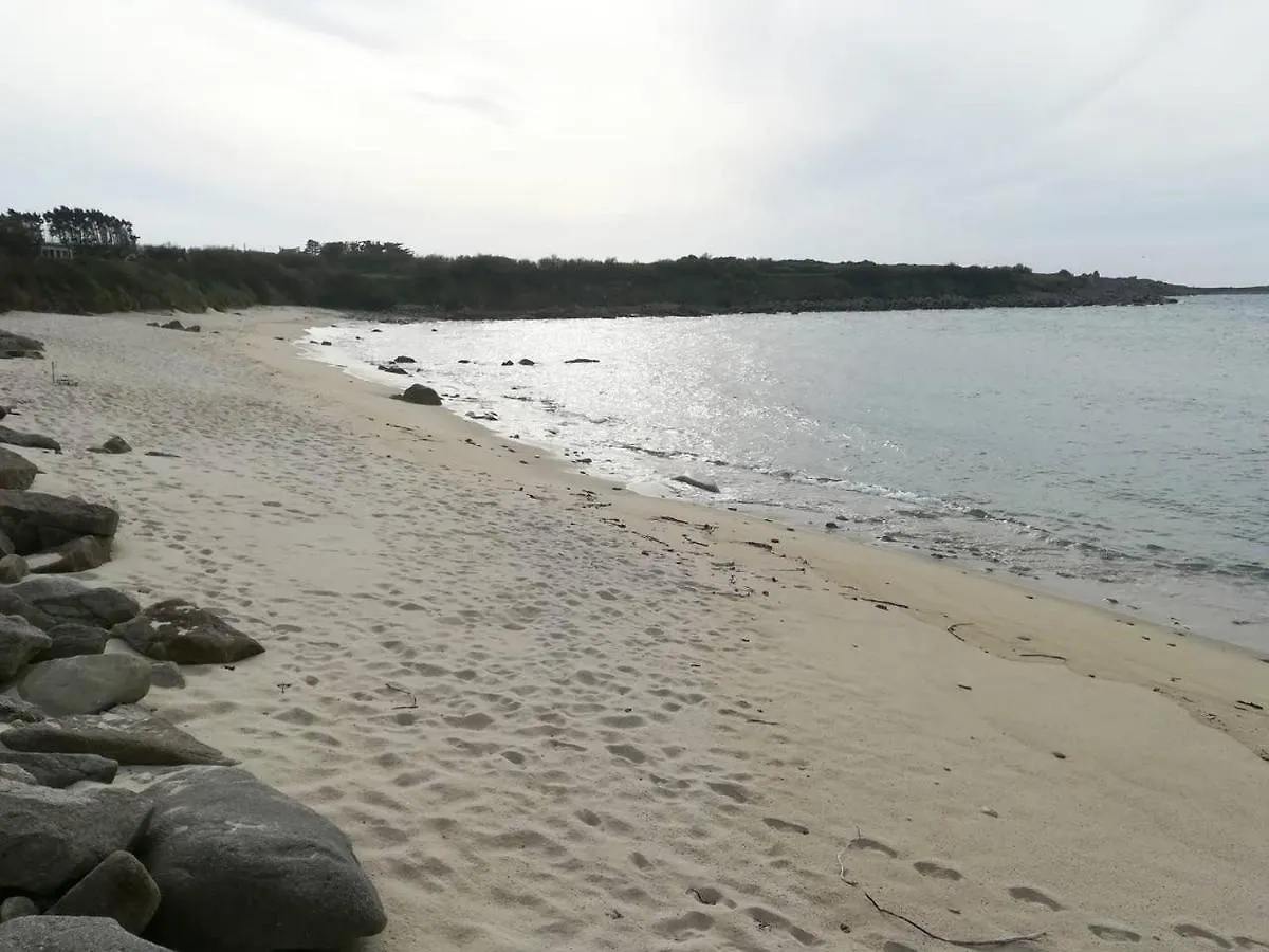 VILLA KEREZAM au petit port de Mogueriec Sibiril France